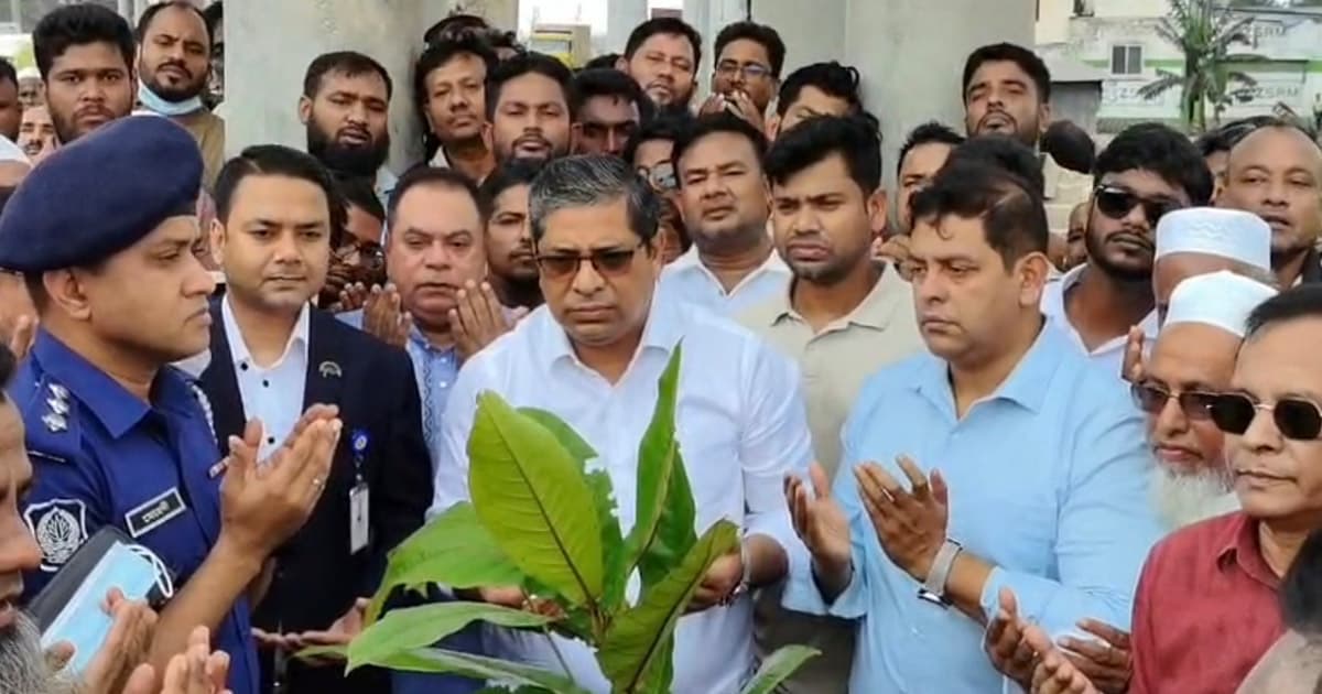 ময়লার দখলে এশিয়ান হাইওয়ে, পরিদর্শনে প্রতিমন্ত্রী