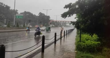 কমছে গরম, আট বিভাগেই ভারী বৃষ্টির আভাস