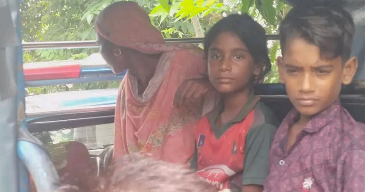 মায়ের নিথর দেহ, পলাতক বাবা: অনিশ্চয়তায় তিন শিশুর ভবিষ্যৎ