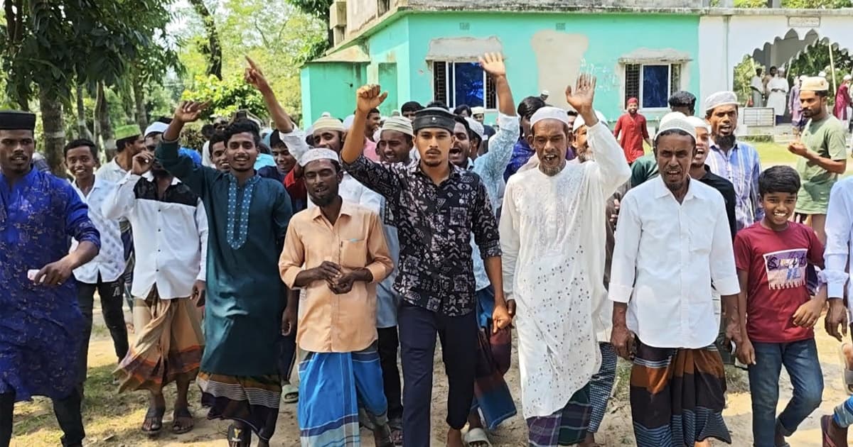 মধ্যনগরে মাদকবিরোধী বিক্ষোভ মিছিল অনুষ্ঠিত