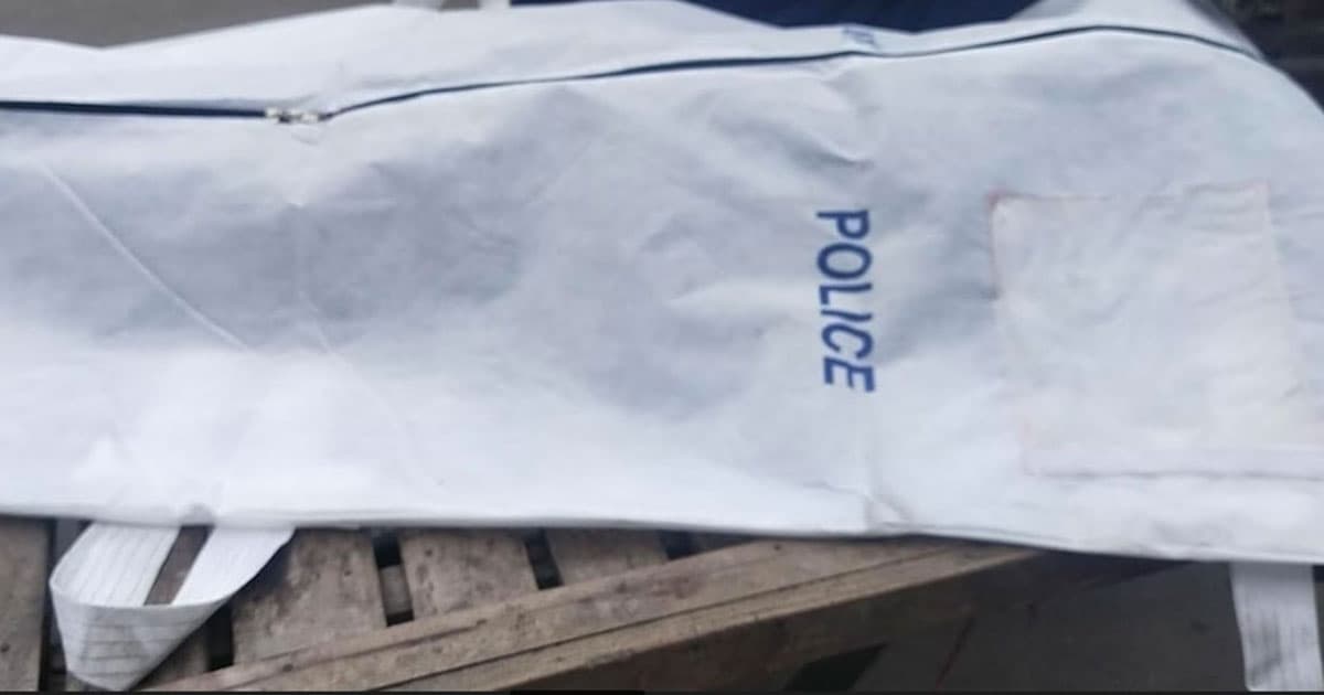 নবাবগঞ্জে আমবাগান থেকে গৃহবধূর মরদেহ উদ্ধার