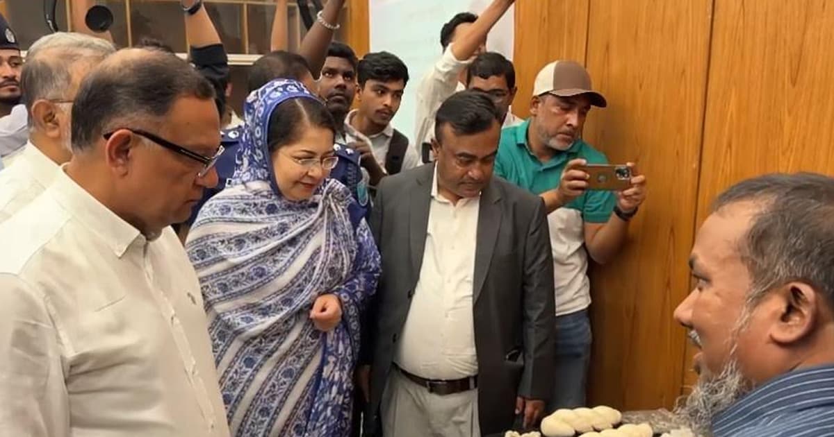 মসলিন হাউজ ও জামদানি ভিলেজ পরিদর্শনে বস্ত্র ও পাট প্রতিমন্ত্রী