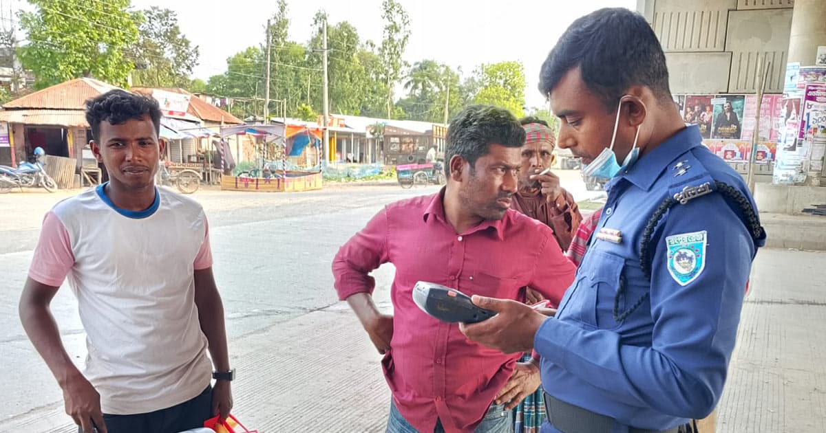 গোবিন্দগঞ্জে ট্রাফিক আইনে মামলা, জরিমানা