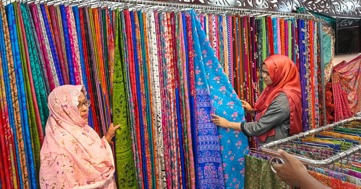 জমে উঠেছে রাজশাহীর সিল্ক বাজার