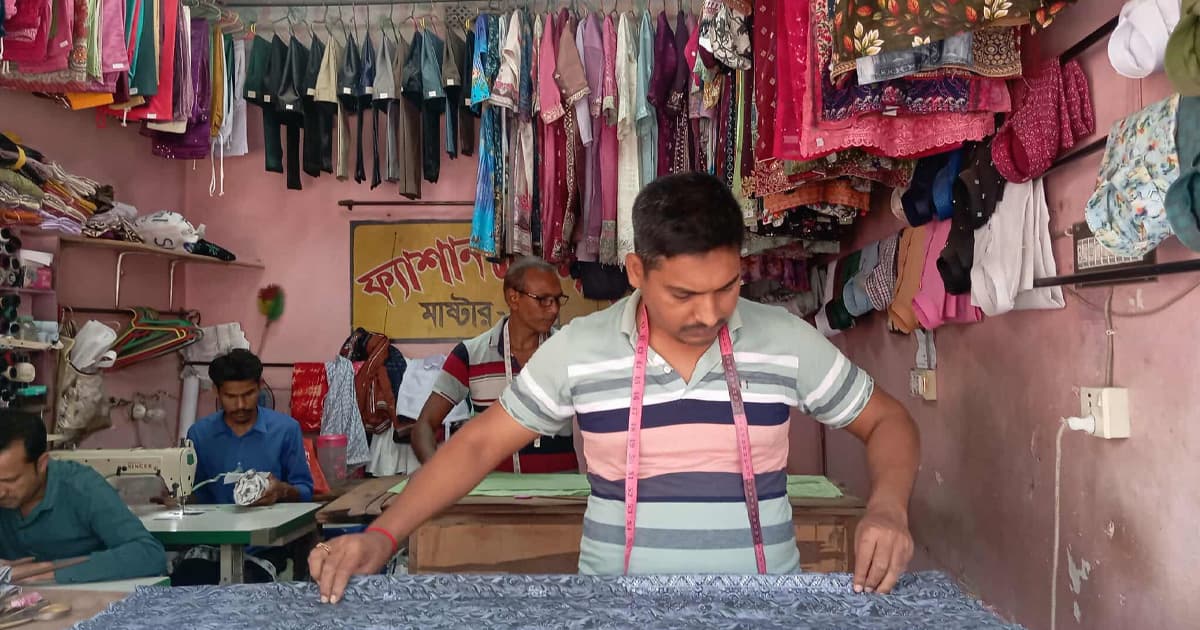 ব্যস্ত দর্জিপাড়া, অর্ডার নিচ্ছেন না অনেকেই