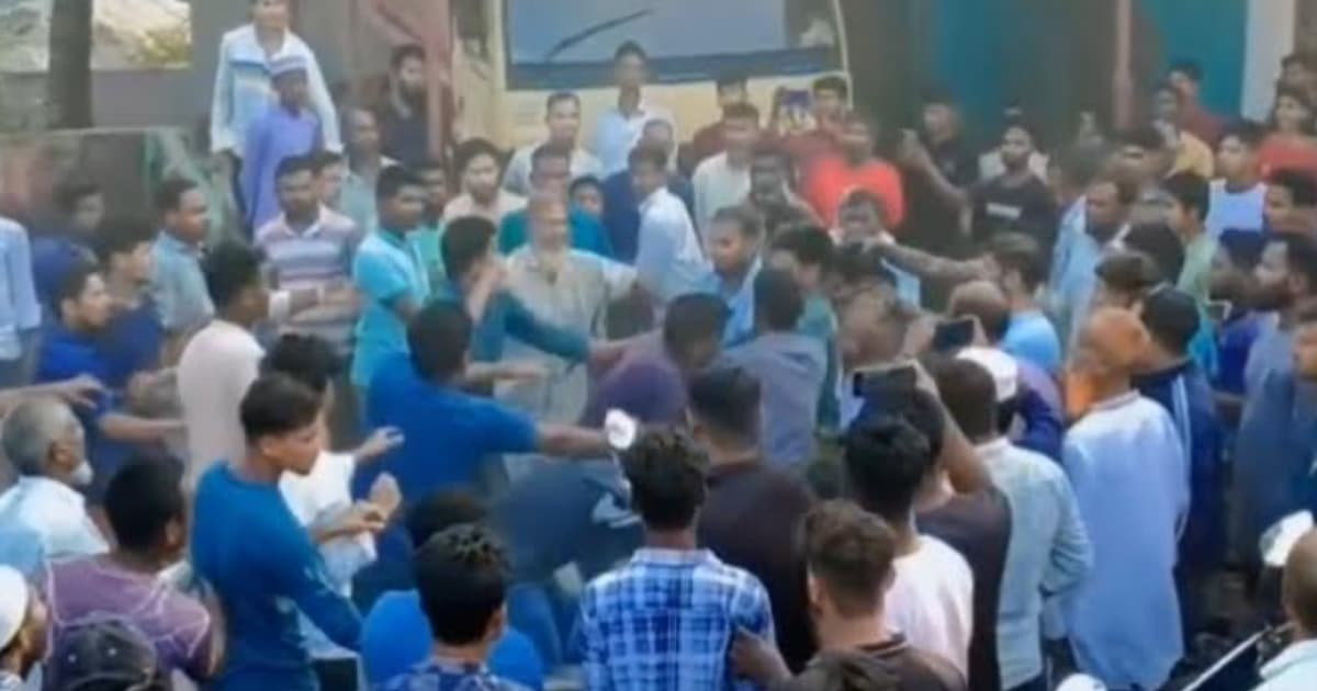 লালমনিরহাটে ফিলিং স্টেশনে সংঘর্ষ