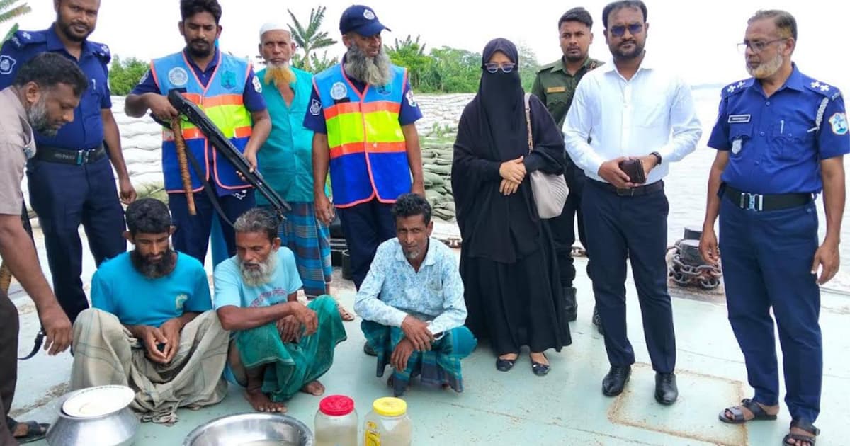 বিষখালী নদীতে অভিযান, মশারি জালসহ আটক ৩