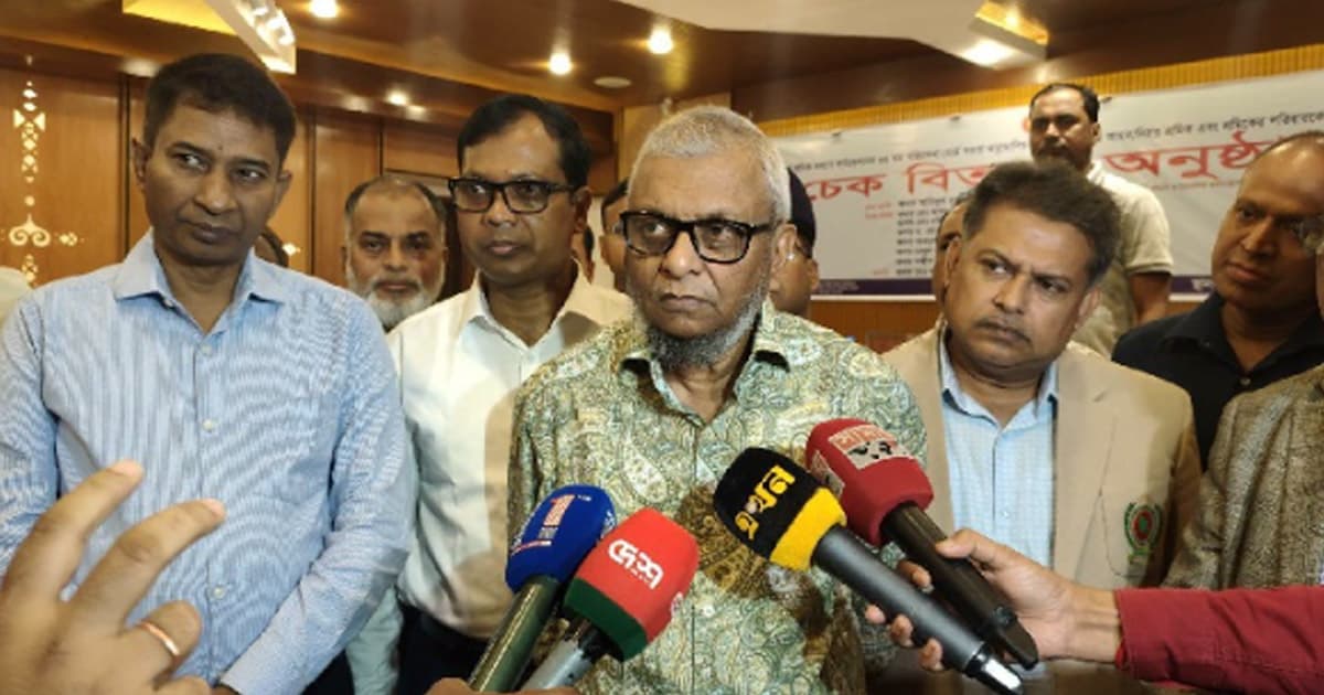 প্রবাসে লোক পাঠানোর নামে প্রতারণা করলে ব্যবস্থা: প্রবাসীকল্যাণ মন্ত্রী