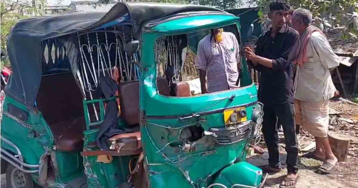 কুষ্টিয়ায় কাভার্ড ভ্যান-অটোরিকশা সংঘর্ষে নিহত ১