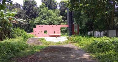 আটঘরিয়ায় অযত্নে বংশীপাড়া স্মৃতিসৌধ
