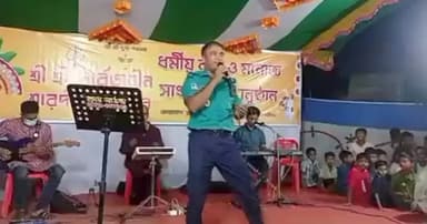 পূজামণ্ডপে গান গেয়ে প্রত্যাহার এএসআই