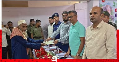লামায় হাতির আক্রমণে ক্ষতিগ্রস্তদের সহায়তা