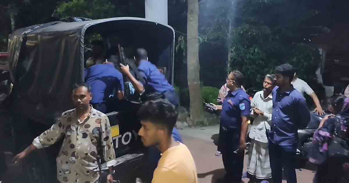 গোপালগঞ্জে পুলিশের ওপর হামলা, গ্রেপ্তার ৭