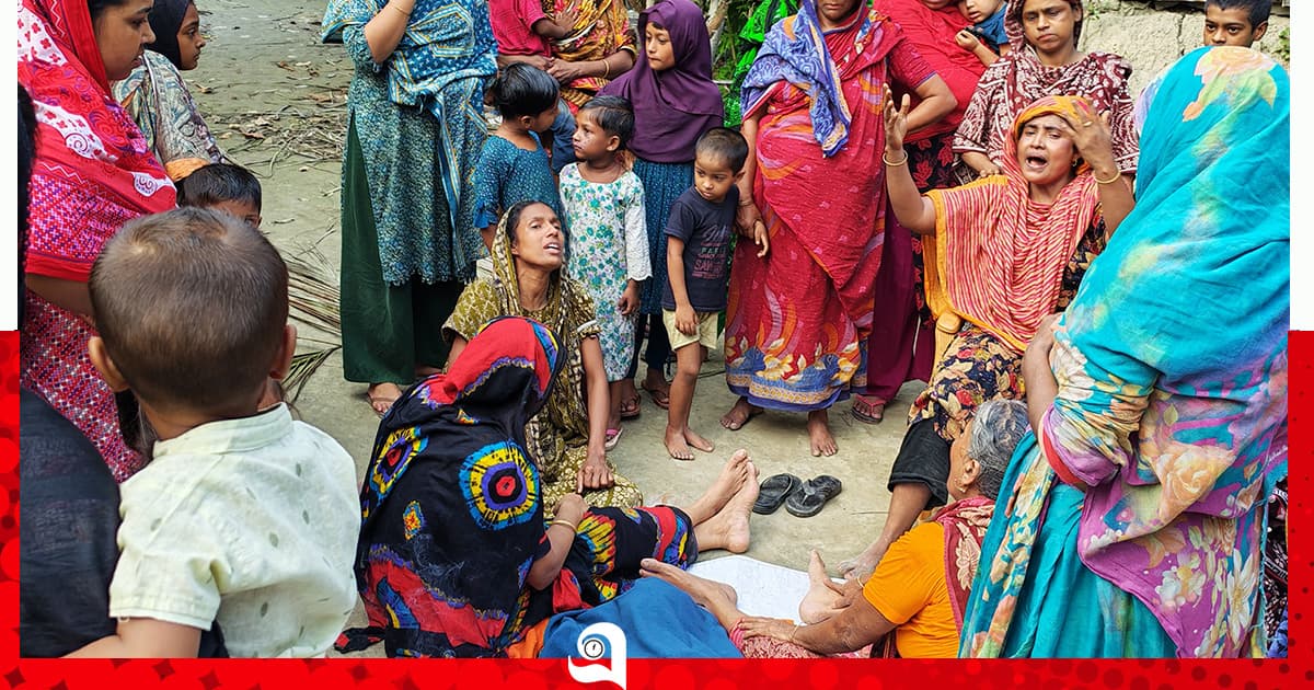 ফুটবল নিয়ে পুকুরে নেমে শিশুর মৃত্যু