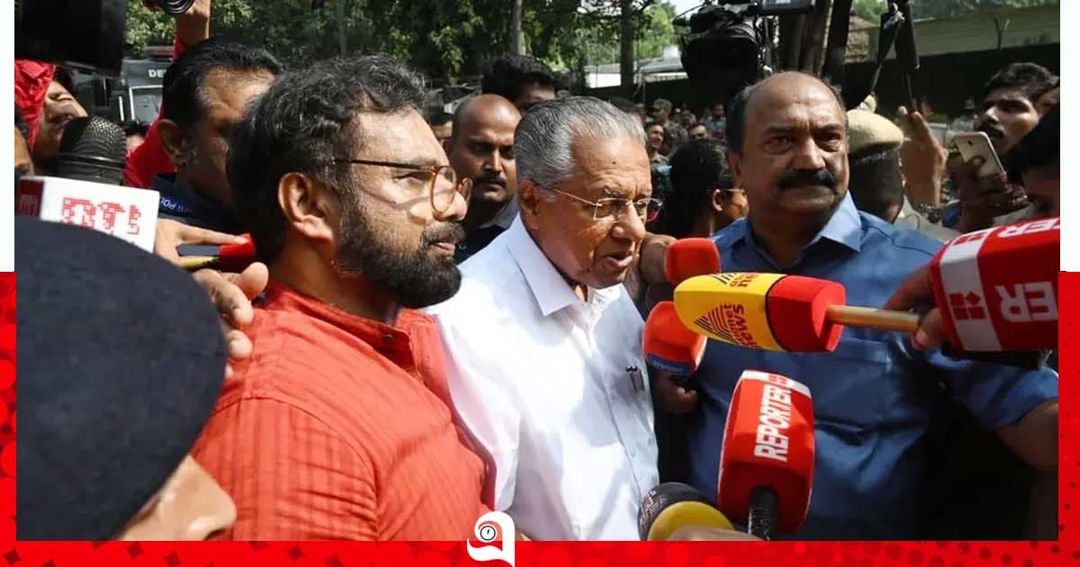 দিল্লিতে কেরালার সাবেক মুখ্যমন্ত্রী আটক