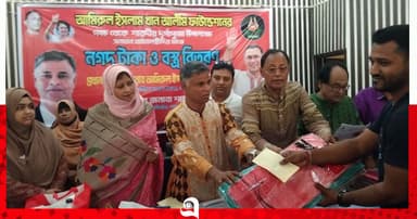 বেলকুচিতে পূজার আনন্দ ভাগাভাগি করতে উপহার