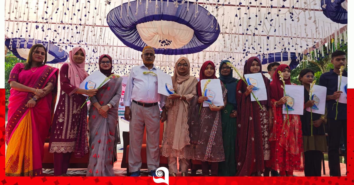 দুর্গাপুরে শিক্ষার্থীদের সম্মাননা ও পুরস্কার