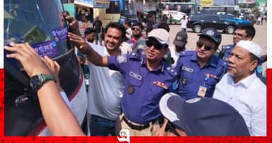 নিরাপদ সড়কে চালকদের সচেতনতায় পুলিশের উদ্যোগ