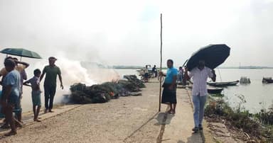 নলডাঙ্গার হালতী বিলে অবৈধ জাল ও বানা অপসারণ
