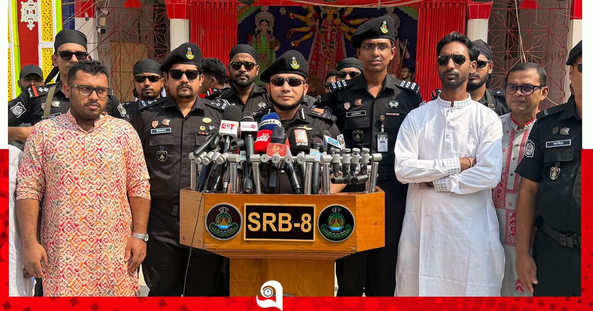 নিরাপদ দুর্গোৎসবে বরিশালে বিশেষ টহল
