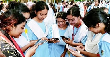 এইচএসসির ফলাফল জানা যাবে অনলাইন-এসএমএস পদ্ধতিতে