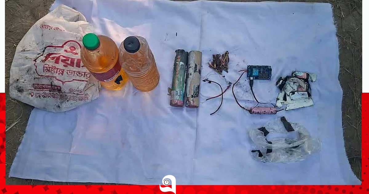 লালন শাহের মাজার প্রাঙ্গণে ‘বোমাসদৃশ ডিভাইস’