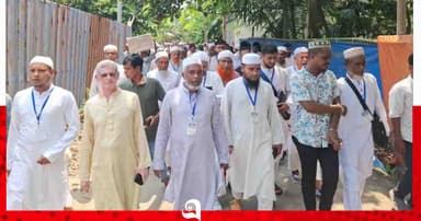 নিজ অর্থায়নে ৭৫ জনকে ওমরাহ করালেন কৃষকদল নেতা নুরুজ্জামান