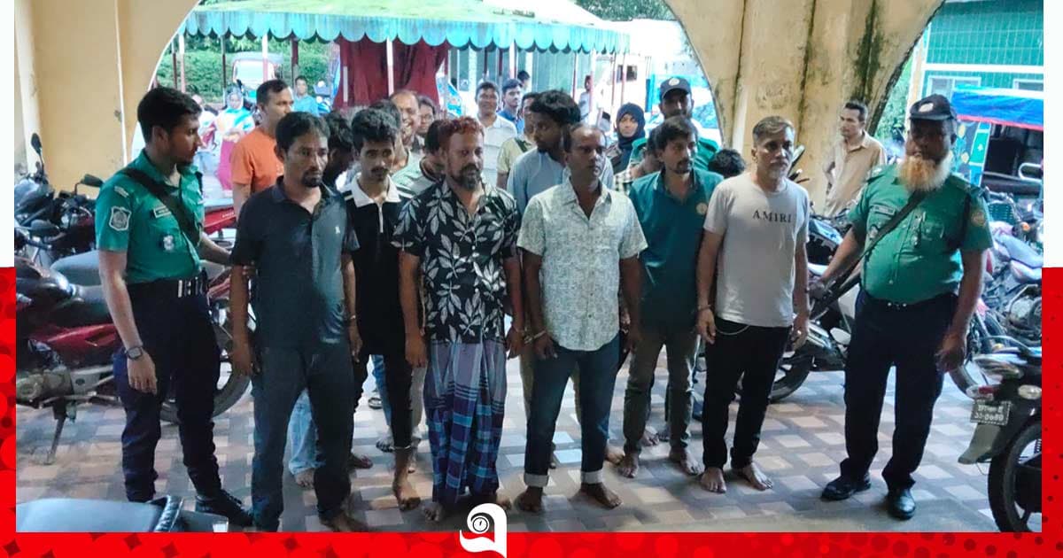 বরিশালে বৈঠক থেকে ১২ জন আটক