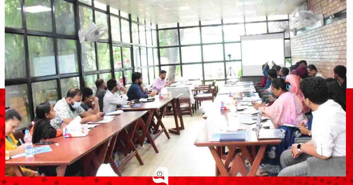 পোশাক খাতে শ্রমিকবান্ধব ন্যায্য জ্বালানি রূপান্তরের দাবি