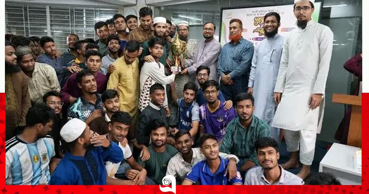 আস-সুন্নাহ ফাউন্ডেশনের ‘মেধাবী প্রকল্পে’ পুরস্কার বিতরণ