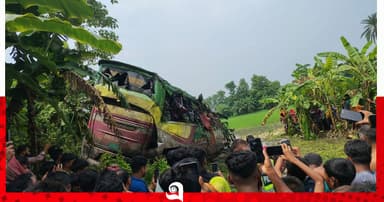 মুকসুদপুরে বাস খাদে পড়ে ৩ জন নিহত