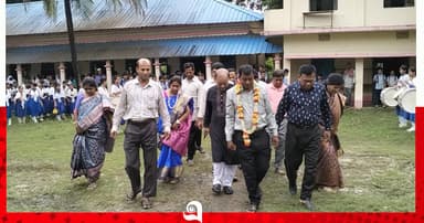 শেষ কর্মদিবসে রাজসিক বিদায় পেলেন হিমাংশু দত্ত