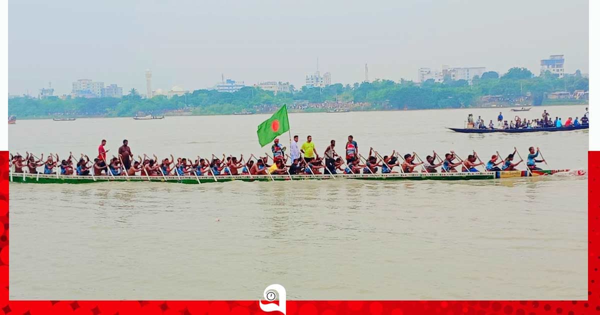 গড়াই নদীতে তিন দিনব্যাপী ঐতিহ্যবাহী নৌকা বাইচ