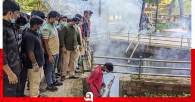 কুবিতে ডেঙ্গু প্রতিরোধে পরিচ্ছন্নতা অভিযান ও স্মারকলিপি