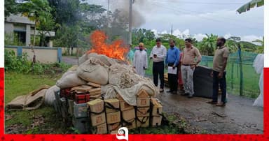 দুমকিতে স্বাস্থ্য কমপ্লেক্সে চিকিৎসা সামগ্রী কন্ডেমেশন ও বিনষ্ট