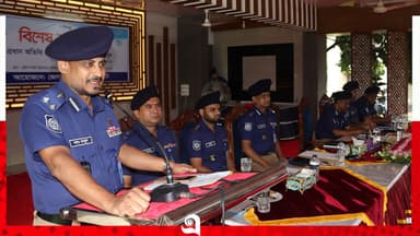 পুলিশকে পেশাদারিত্ব ও মানবিক আচরণের নির্দেশ