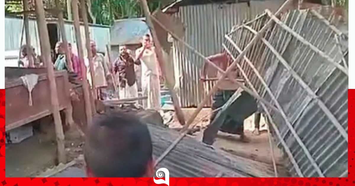 গফরগাঁওয়ে গণধর্ষণের অভিযুক্তদের বাড়ি-ঘর ভাংচুর অগ্নিসংযোগ