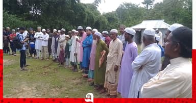 মসজিদের টাকা আত্মসাৎ ও মামলার প্রতিবাদে মানববন্ধন