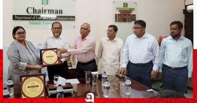 শিক্ষার্থীদের ক্ষতিগ্রস্ত হতে দেওয়া যাবে না: উপ-উপাচার্য