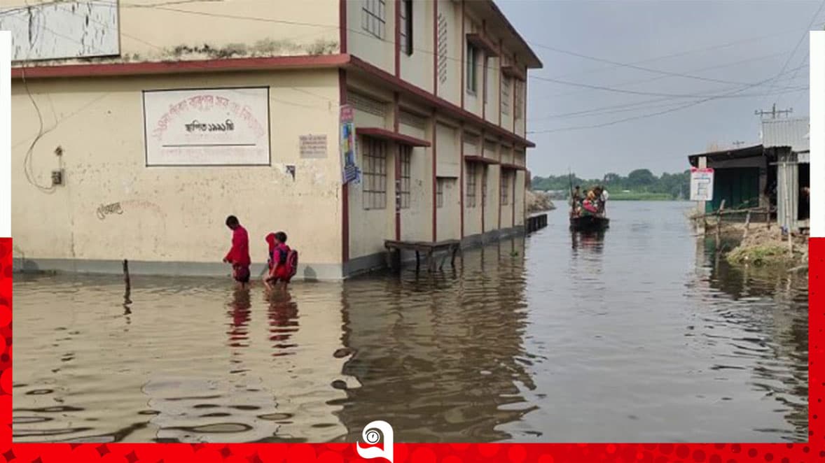 পদ্মার পানি কমেছে, দুর্ভোগ কাটেনি