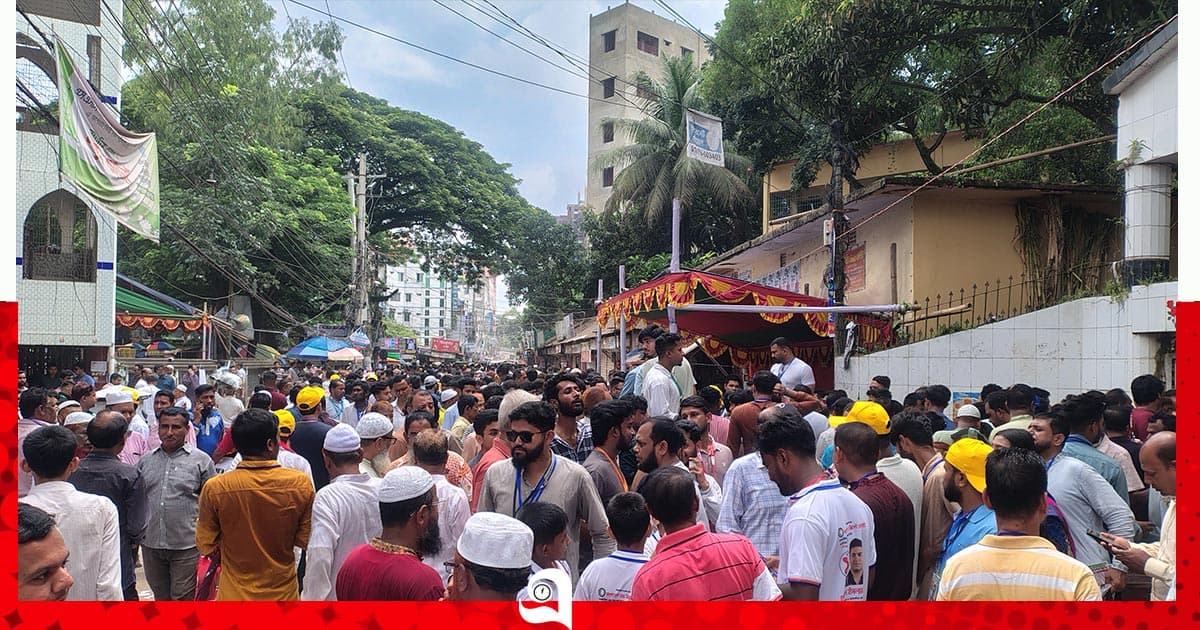 রেড ক্রিসেন্ট নির্বাচন ঘিরে উৎসবমুখর