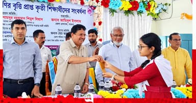 ‘মেধাবীরাই আগামীর রাষ্ট্রনায়ক, দেশ গড়ার কারিগর’