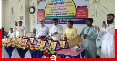 গোমস্তাপুরে কৃতি শিক্ষার্থীদের সংবর্ধনা